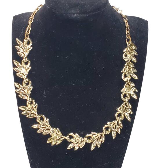Floral Flower Gold Tone Necklace Bloomcore 8.25" Unsigned - Picture 3 of 5